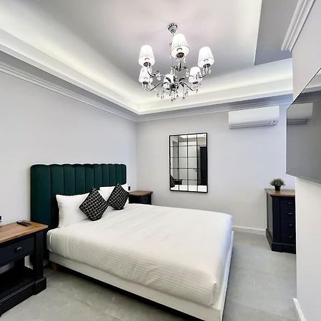 Beautiful 4-Bedroom Townhouse In สลีมา ภายนอก รูปภาพ