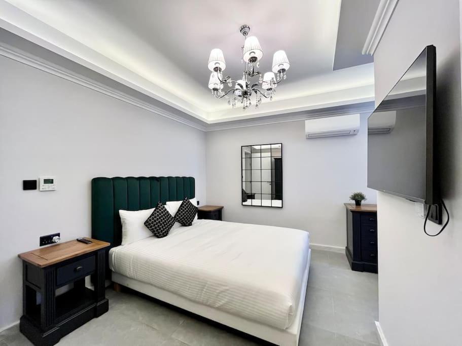 Beautiful 4-Bedroom Townhouse In สลีมา ภายนอก รูปภาพ