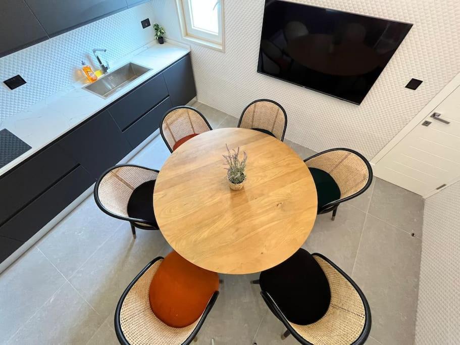 Beautiful 4-Bedroom Townhouse In สลีมา ภายนอก รูปภาพ