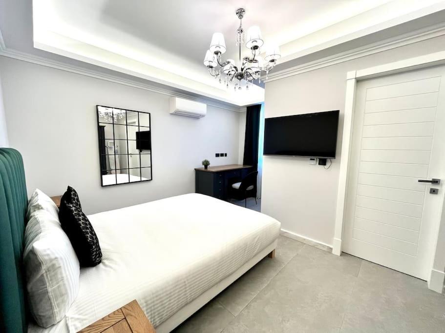 Beautiful 4-Bedroom Townhouse In สลีมา ภายนอก รูปภาพ